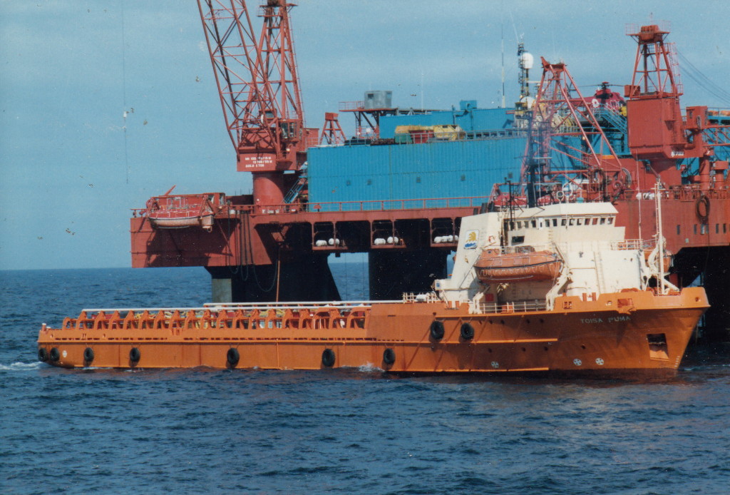 mv toisa puma alongside offshore installation